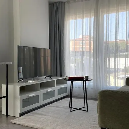 Apartment Newly Built Compact Luxury 1br W/ Free Parking #178