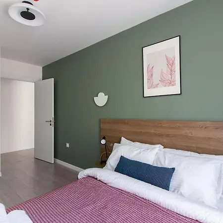 Apartment Newly Built Compact Luxury 1br W/ Free Parking #178